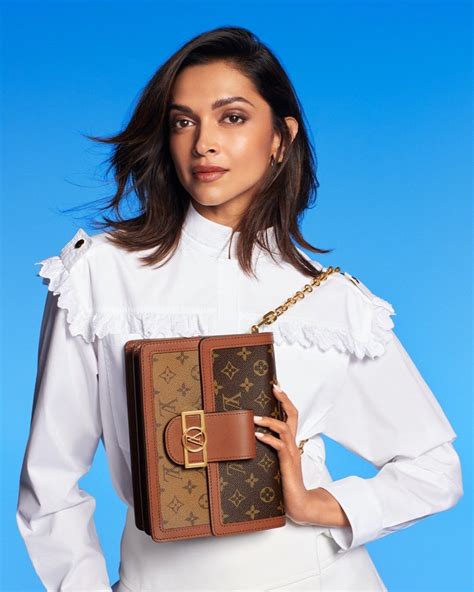 deepika padukone louis vuitton sunglasses|Deepika Padukone and the bag.